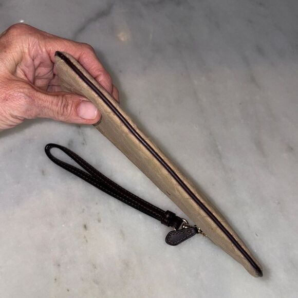 Coach Wristlet Bag Purse Jacquard Signature Logo Canvas Large Wristlet - Picture 8 of 15